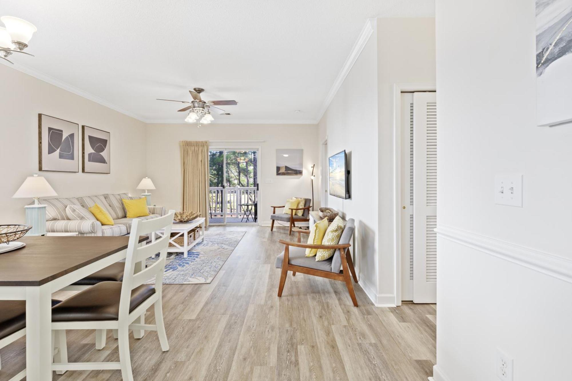 Yellow Daisy & Beach Escape Север Миртл Бич Экстерьер фото