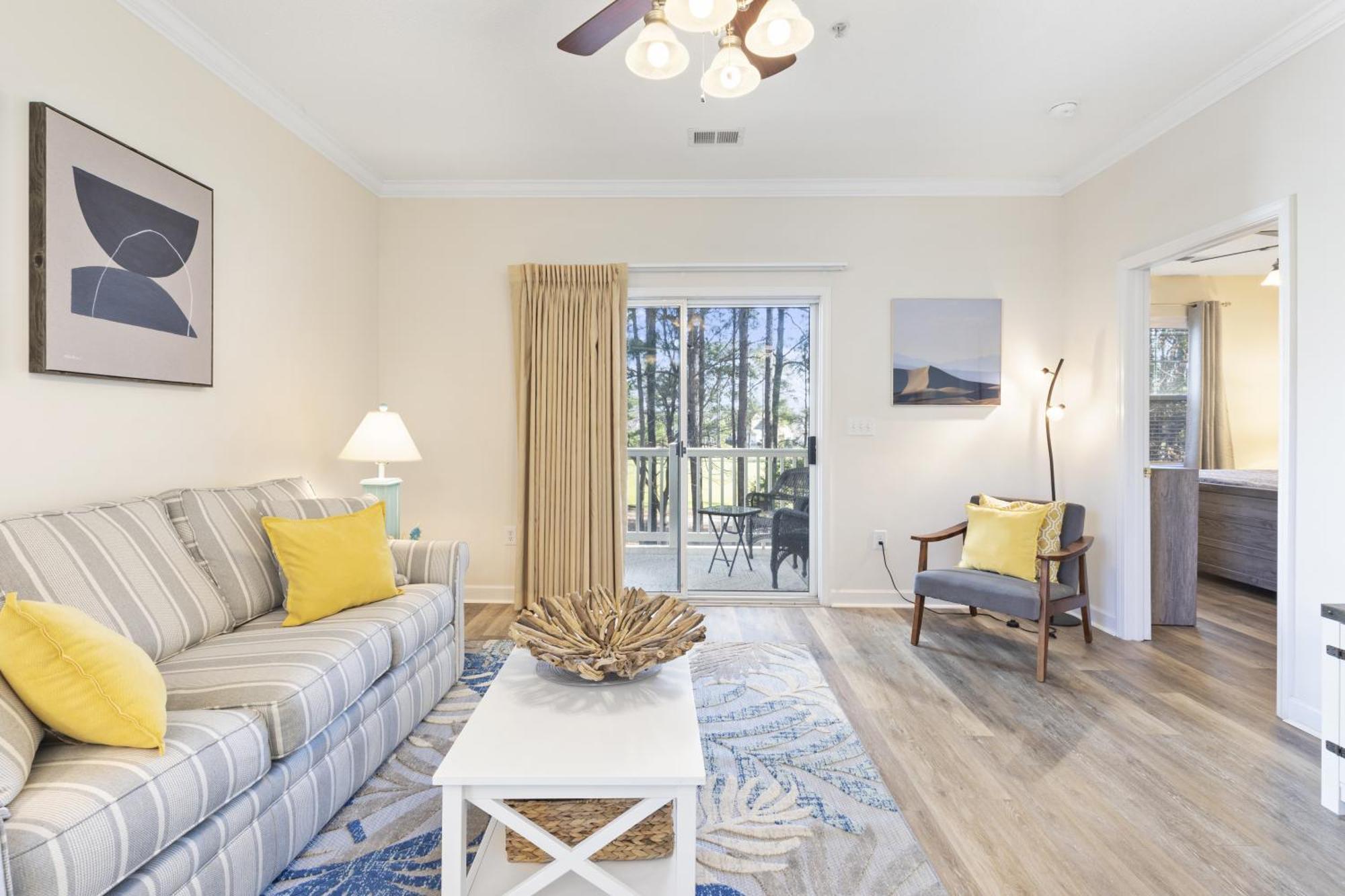 Yellow Daisy & Beach Escape Север Миртл Бич Экстерьер фото