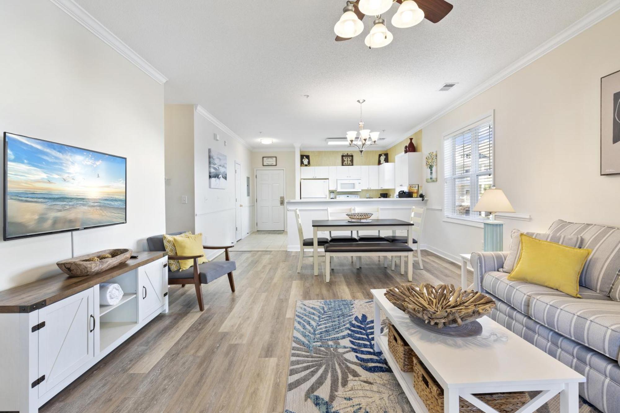 Yellow Daisy & Beach Escape Север Миртл Бич Экстерьер фото